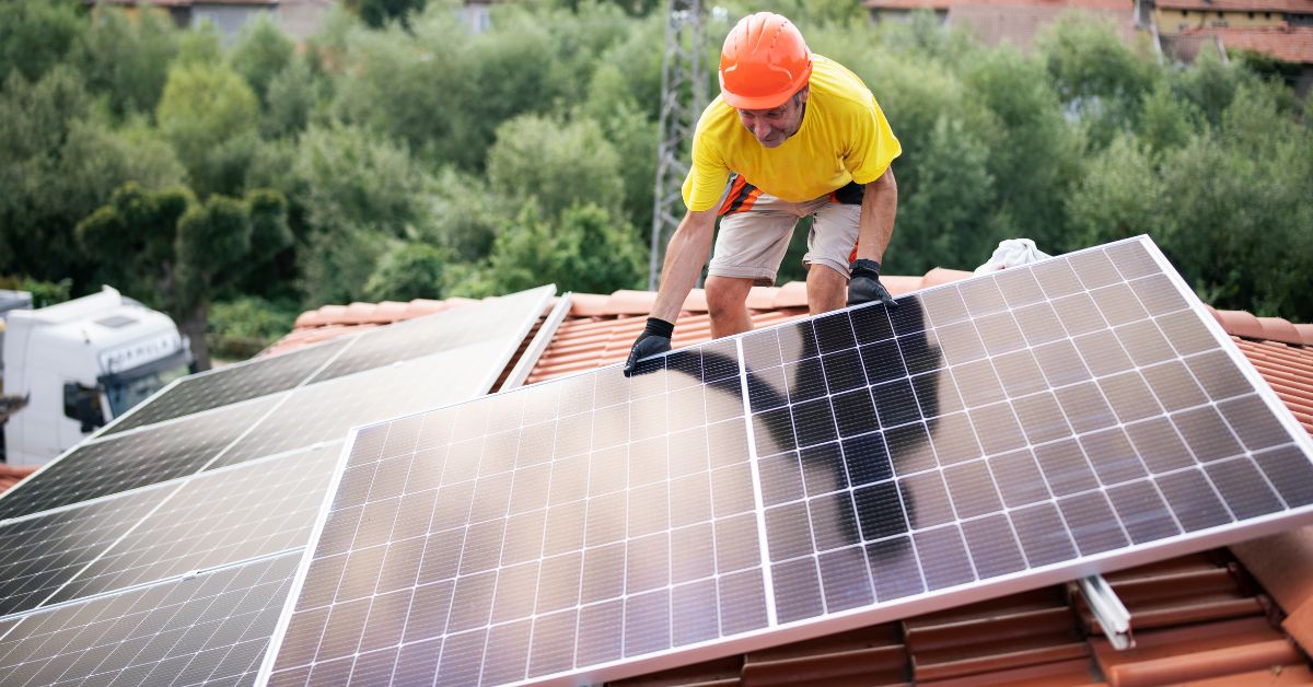 Amatéři na střechách: Chyby v instalaci fotovoltaiky mají hrozivé důsledky | Solární magazín