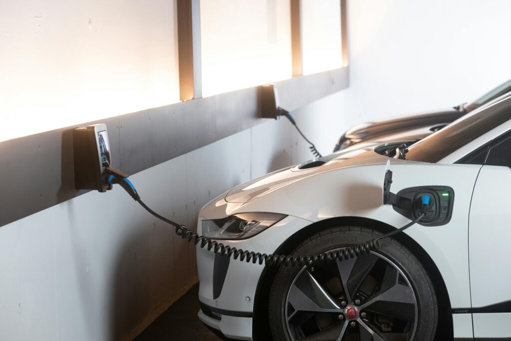 Elektromobily v Česku rostou. Foto: Pexels