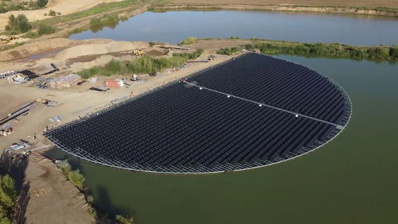 Greenbuddies_Floating Solar_Instalace v Německu