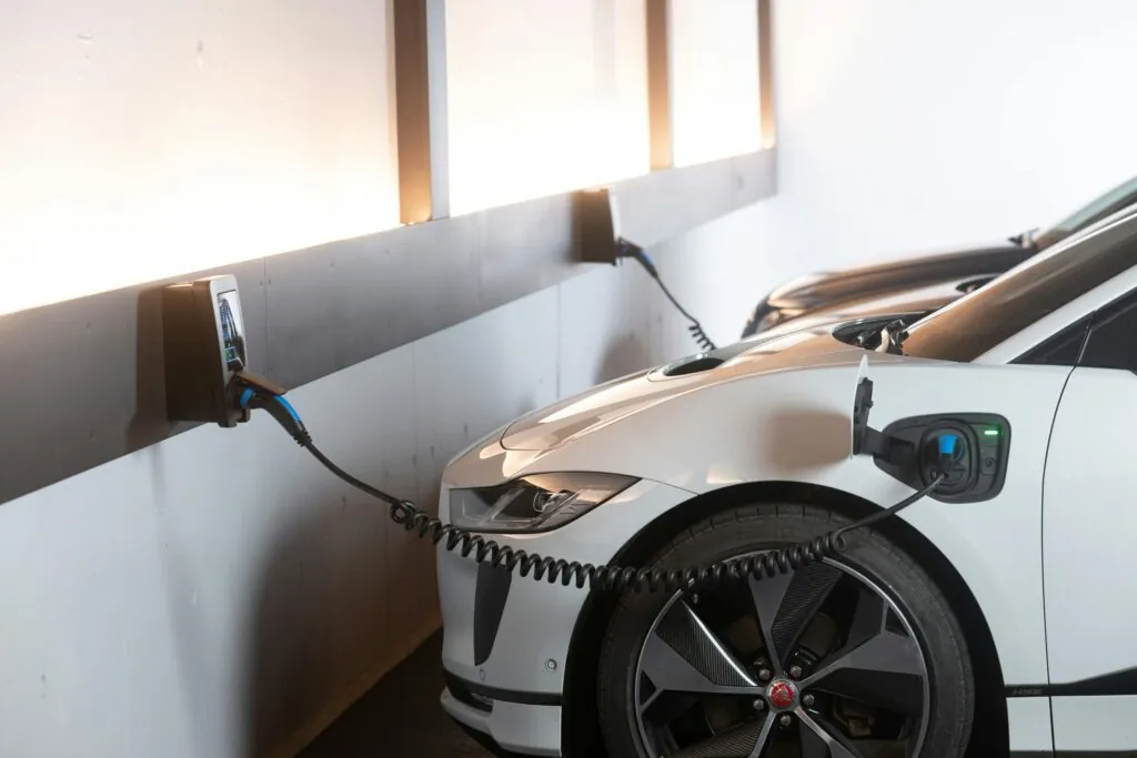 Elektromobily v Česku rostou. Foto: Pexels