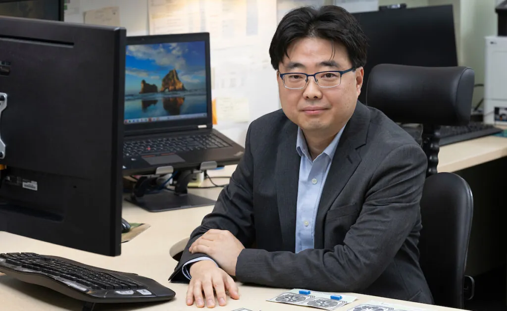 Profesor Seokheun “Sean” ChoiZdroj: Binghamton University